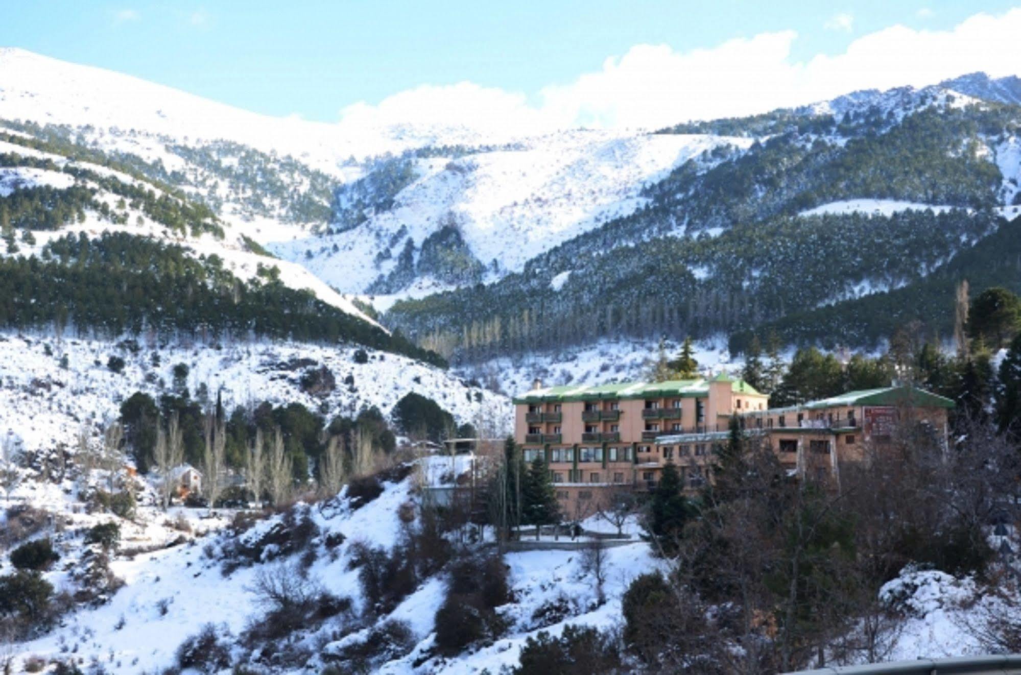 Hotel El Guerra Güéjar Sierra Exterior foto